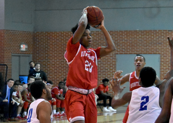 Huntingdon battles back but falls at buzzer against Greensboro