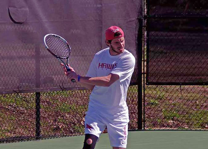 Hawks push winning streak to eight matches