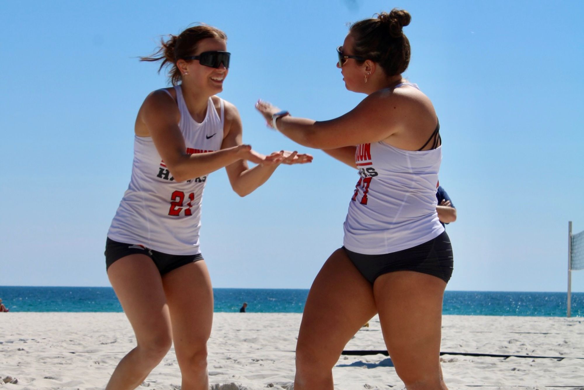 Beach Volleyball Collects A Pair Of Wins Against Division I Jacksonville State And Salem